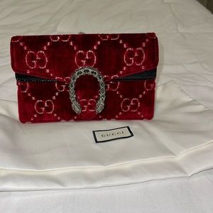 SPECIAL EDITION GUCCI DIONYSUS VELVET BAG